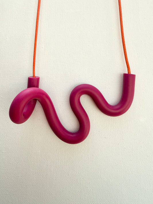 ABEBI MAGENTA PINK NECKLACE FX