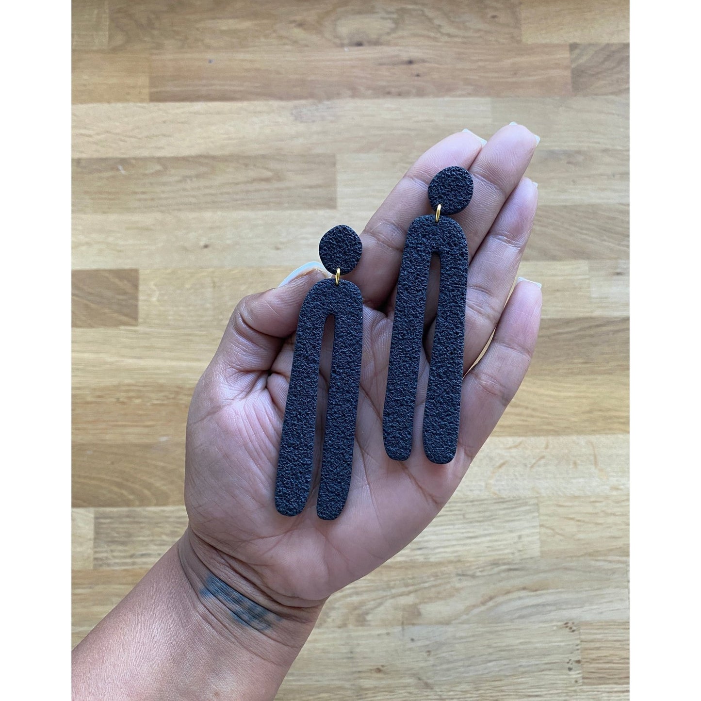 ARCHE ~ BLACK