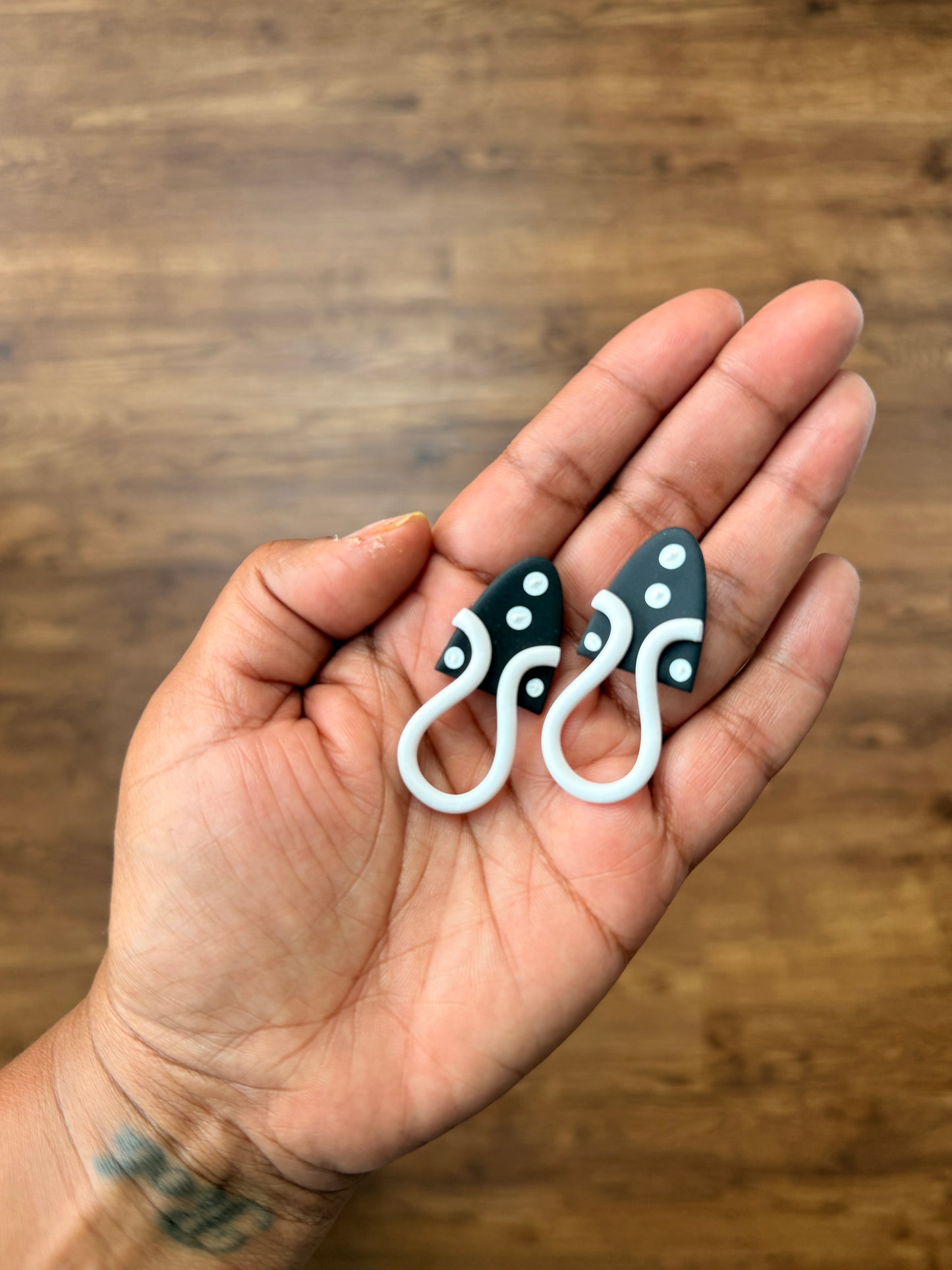 RASA ~ Black & White Earrings