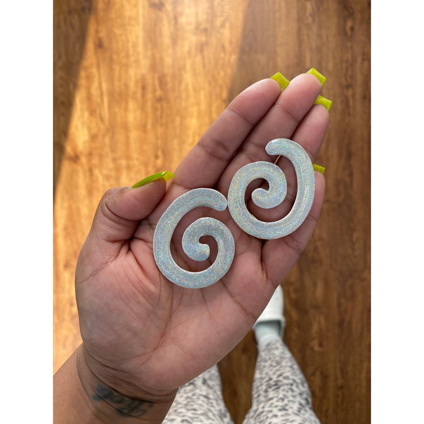 SWIRL ~ White Glitter