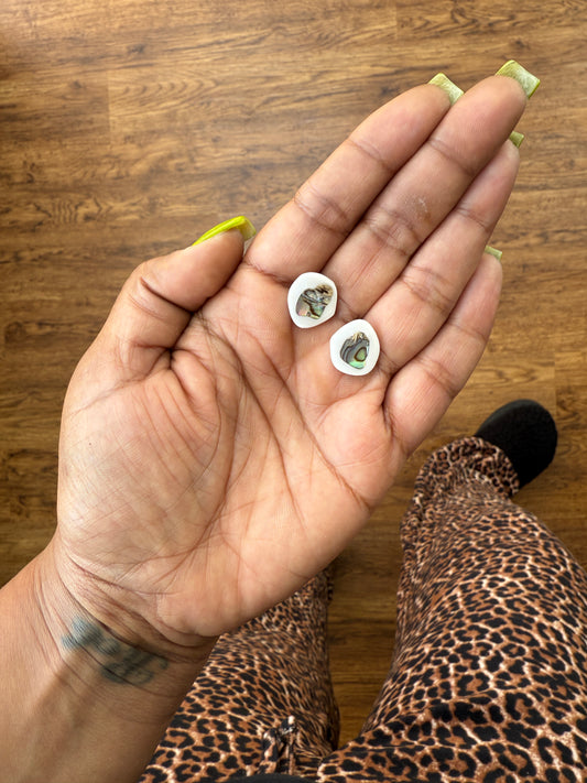 MERMAID STUDS EARRINGS