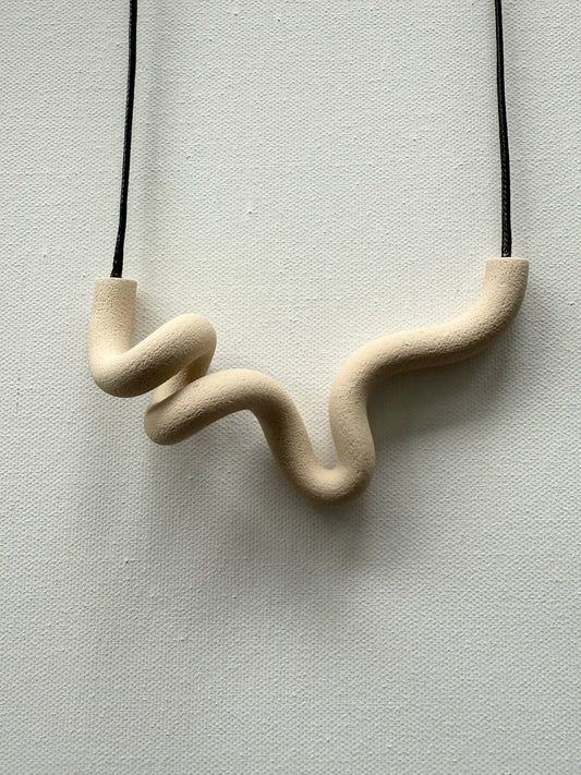 ABEBI NECKLACE EP