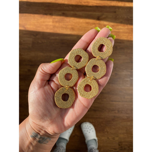 HO’S ~ Gold
