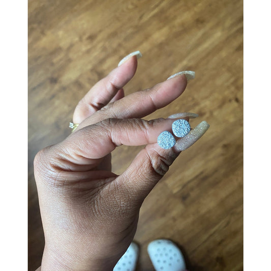 SILVER STUD EA